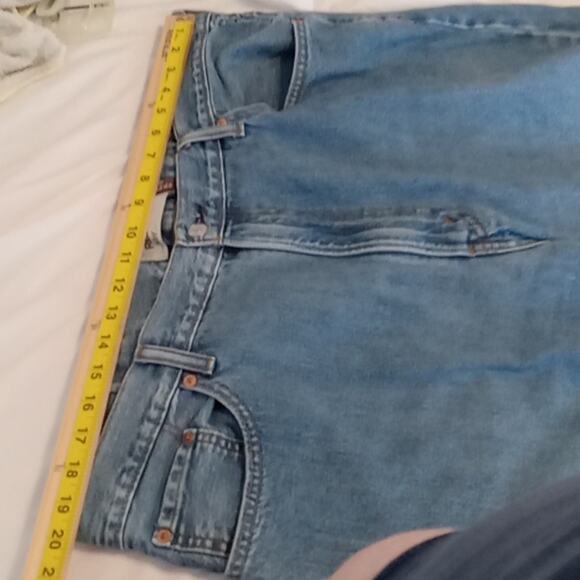 Levi 550 men's size 42X32 relaxed fit denim jeans. Athleisure - Picture 7 of 10